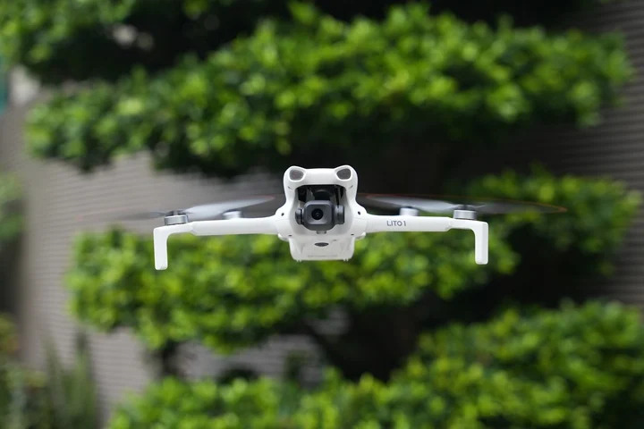 DJI Lito 1 en vuelo